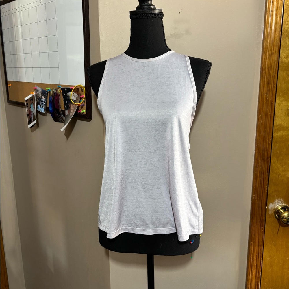 Lululemon reversible front/ back tank. Pale lavender. No size tag. Approx M/6-8 - Picture 7 of 7